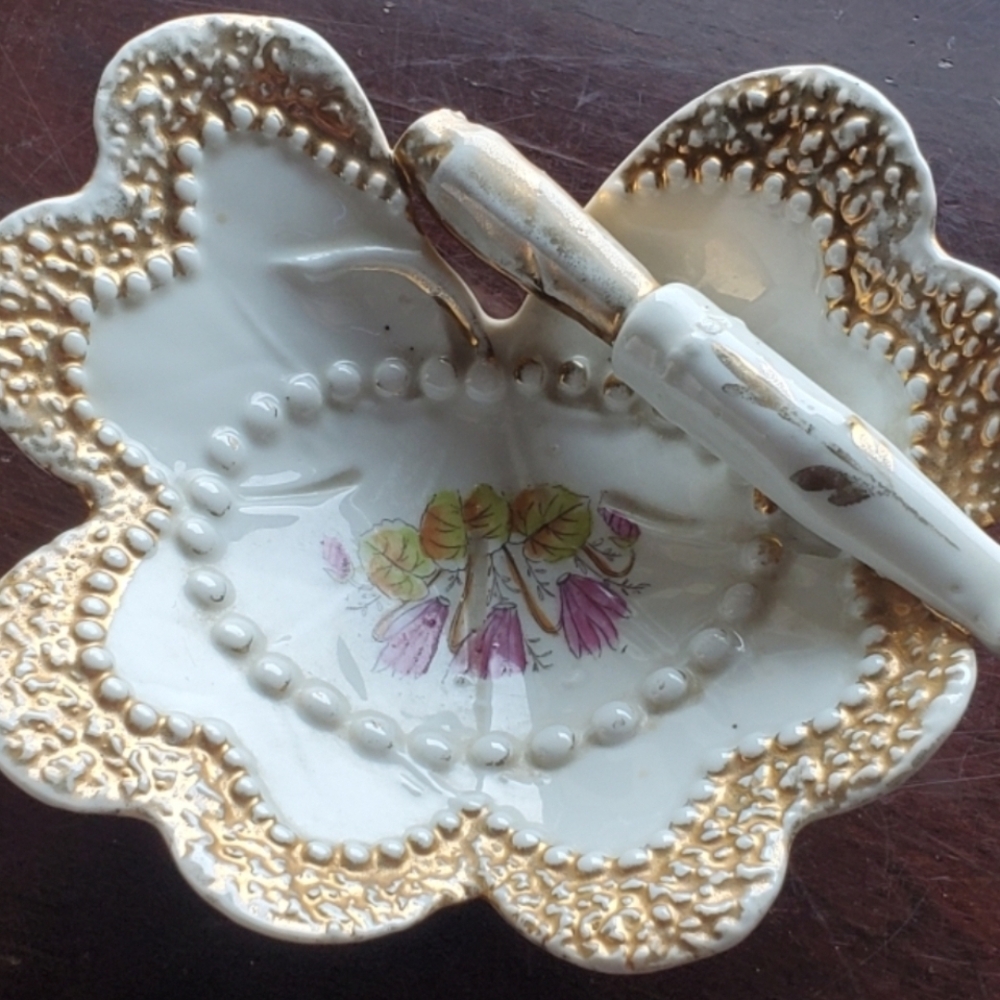 18th Century Porcelain Ashtray In Good Condition
